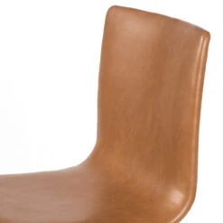 Diaw Sierra Butterscotch Bar Stool -Famous Furniture Shop 105928 009 DET 1 69267.1638042688