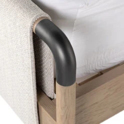 Harriet Queen Bed -Famous Furniture Shop 223307 001 8 13664.1615166601