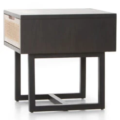 Clarita End Table -Famous Furniture Shop 226645 002 3 82470.1618020111