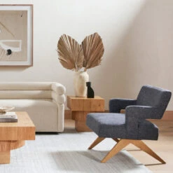 Leland Honey Oak End Table -Famous Furniture Shop 226681 002 HOV 1 51229.1638394728