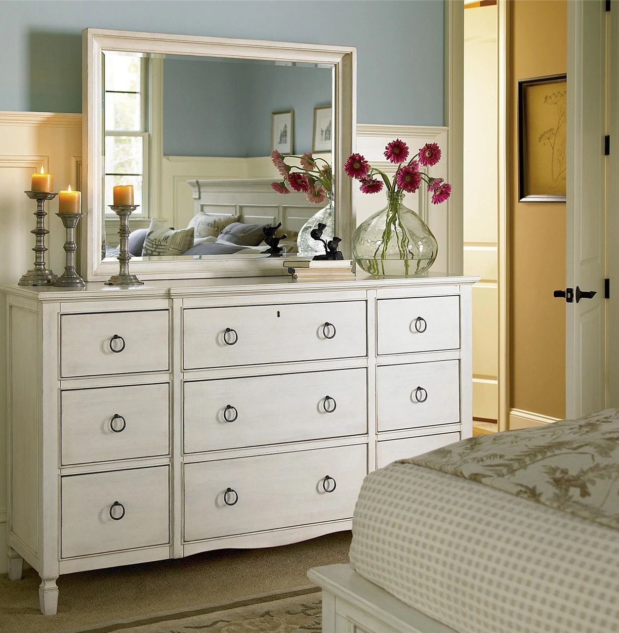 Country-Chic Maple Wood 9 Drawer Dresser - White 5 Country-Chic Maple Wood 9 Drawer Dresser - White - Image 3