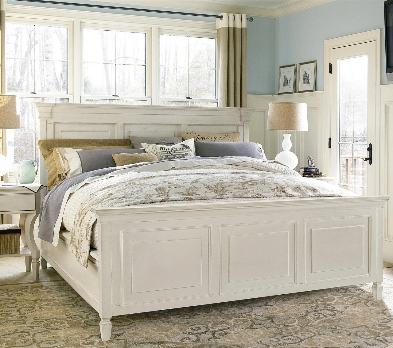Country-Chic White Queen Size Bed Frame 3 Country-Chic White Queen Size Bed Frame